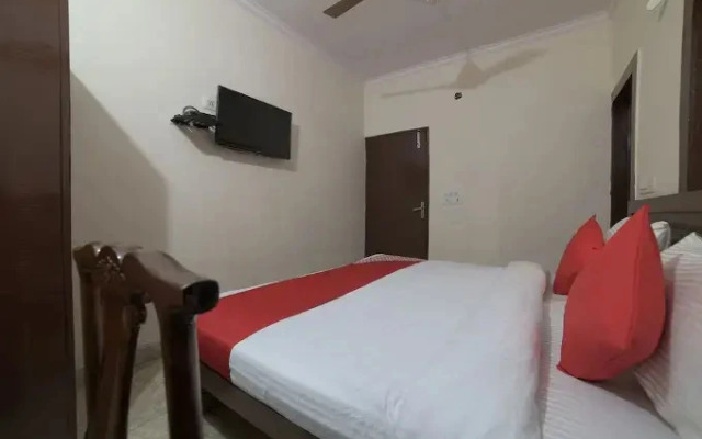 Travel Inn By OYO Rooms