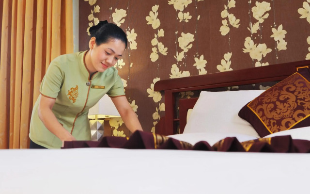 Rex Hotel