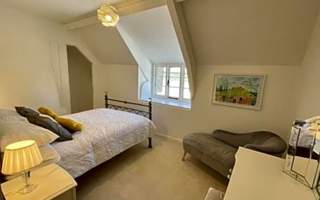 Sampsons Farmhouse