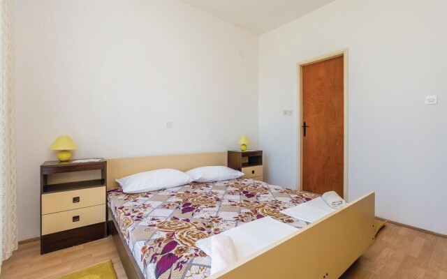 Awesome Home in Rab With Wifi and 2 Bedrooms