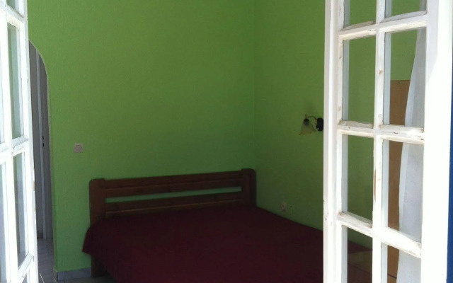Free Sun Rooms and Apartments