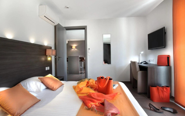 Hotel Seventeen