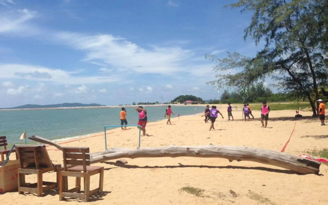 Duangtawan Beach Resort