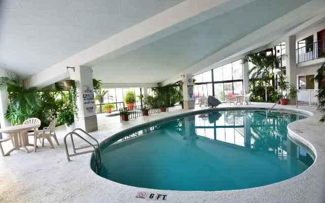 Palmetto Beachfront Hotel