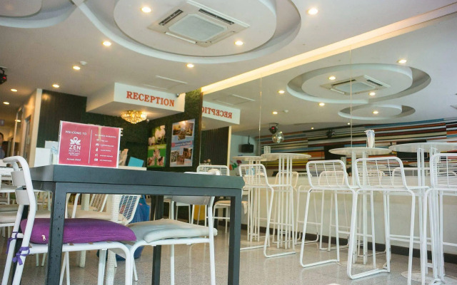ZEN Rooms Silom 12
