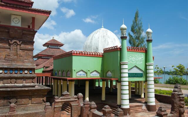 @HOM Kudus