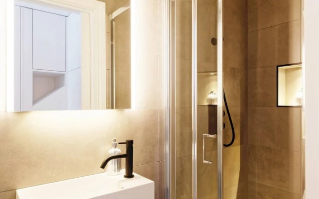 New Stylish Duplex Premium Safe Area Notting Hill