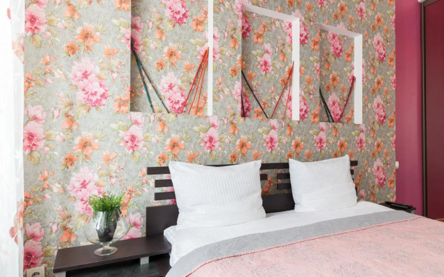 Апартаменты двухкомнатные для 6х около парка в центре