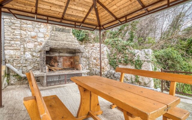 Lavish Villa in Bribir With Swimming Pool