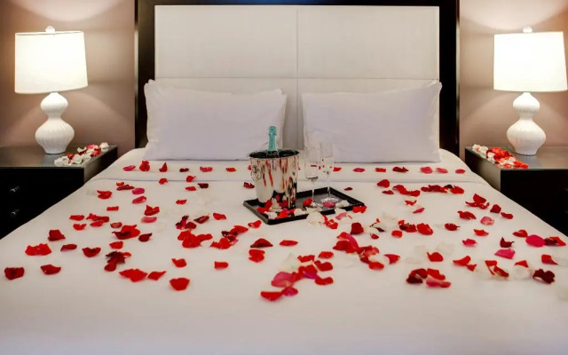 The Andrew Hotel