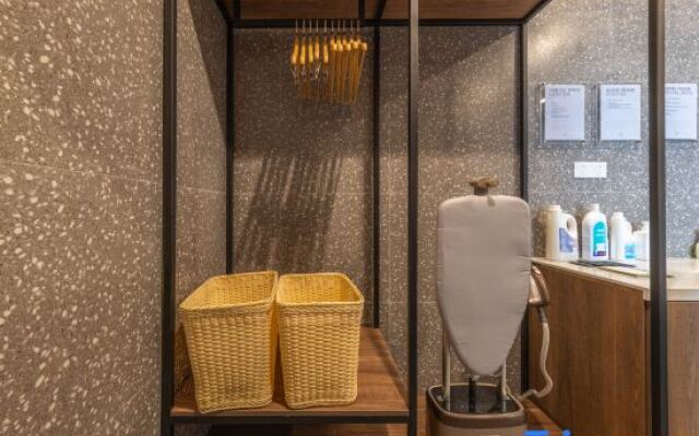 Nanjing Jiangning Future Network Town Atour X Hotel