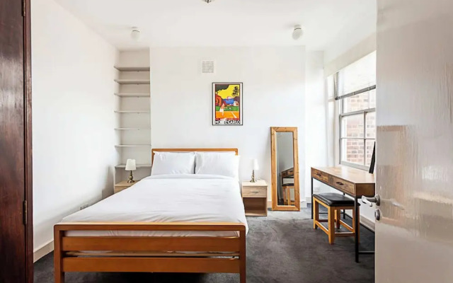 Contemporary Open Plan Penthouse