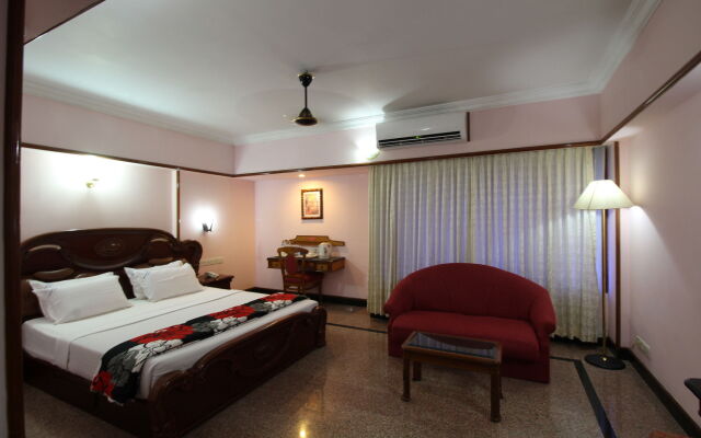 Mayura Residency