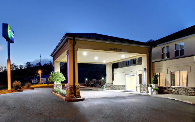 Holiday Inn Express Hurricane by IHG