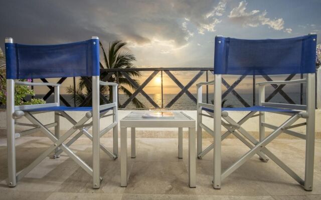 Blue Chairs Resort by the Sea - Adults Only