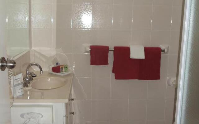 Town & Country Motor Inn