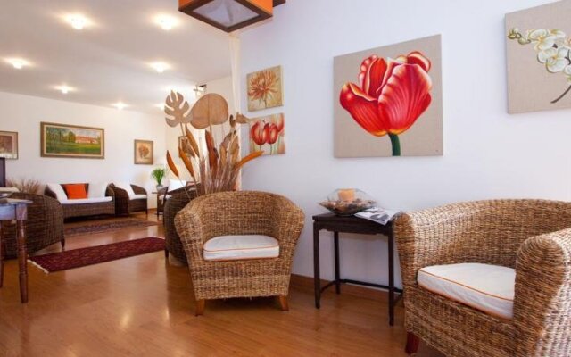 Hotel Telenia