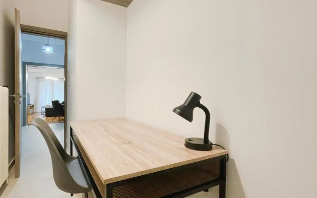 Kodrigktonos Central 77sqm apt in Viktoria