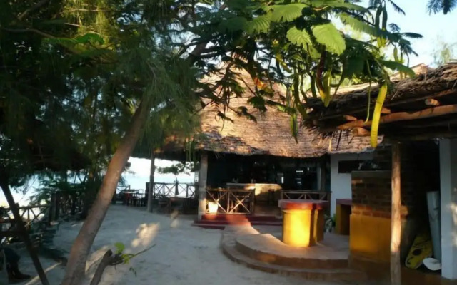 Pakachi Beach Resort & Hotel