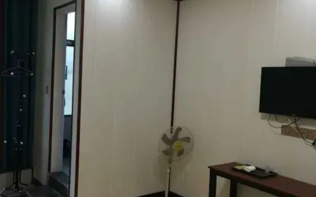 Enshi Xueyuan Hotel