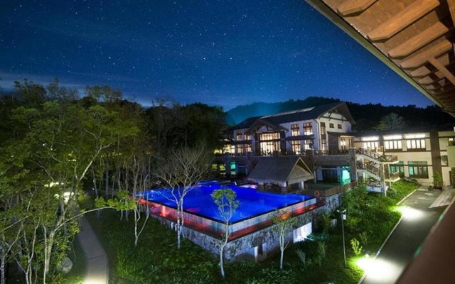 Wuzhishan Yatai Rainforest Resort Hotel