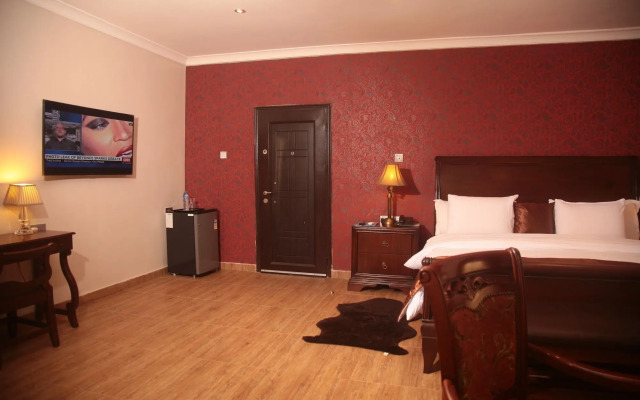 Fryburg Suites