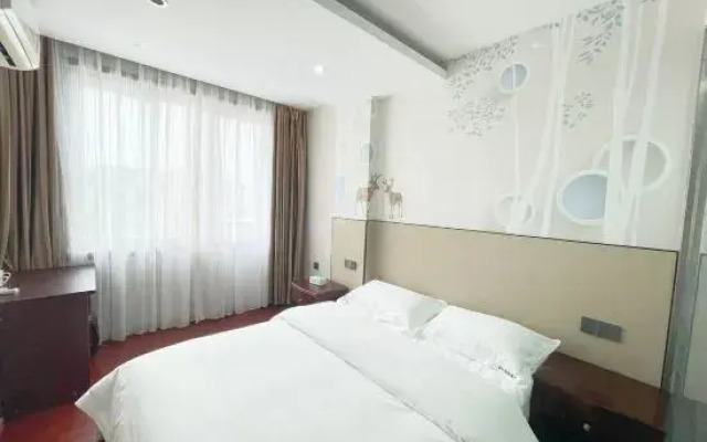 Jingjing Ruoshui Business Hotel