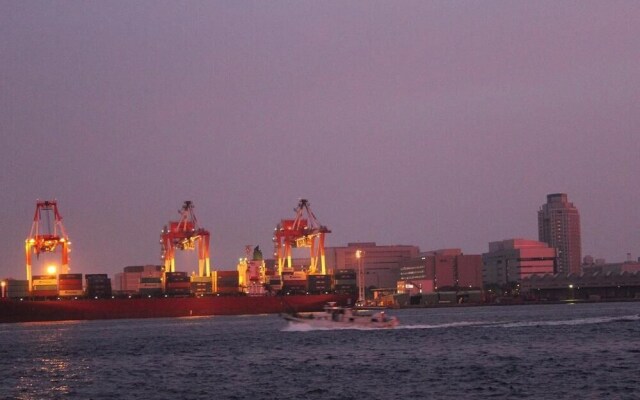 TOMARO Osaka Bay