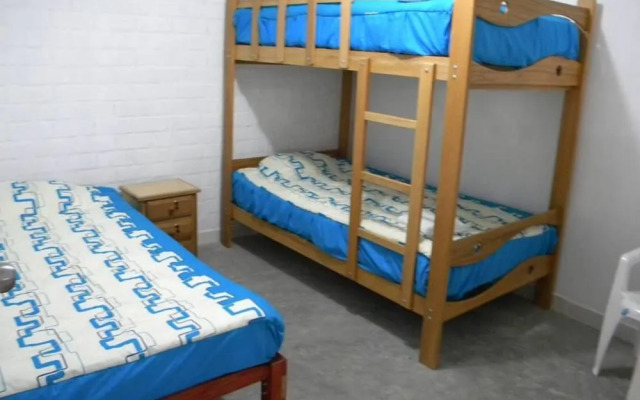 Icthus Paracas Backpacker House - Hostel