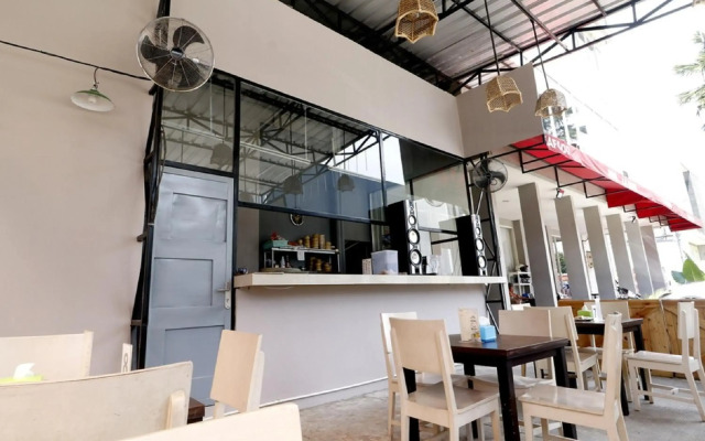RedDoorz Plus @ Kapuk Business Park