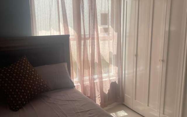 Charming 3-bed Apartment in Portmore With Pool