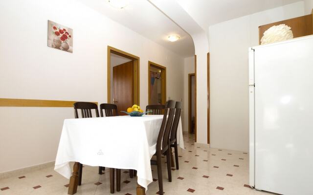 Apartment 1965