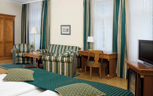 Hotel Astoria Vienna, Curio Collection by Hilton