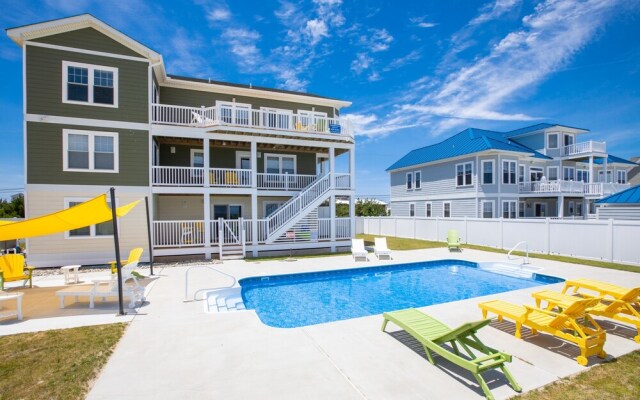 Sandfiddler by RedAwning