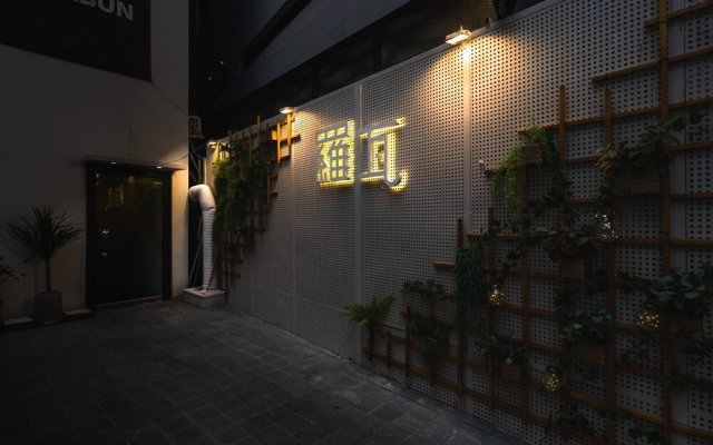 Jongno Hotel Rawa