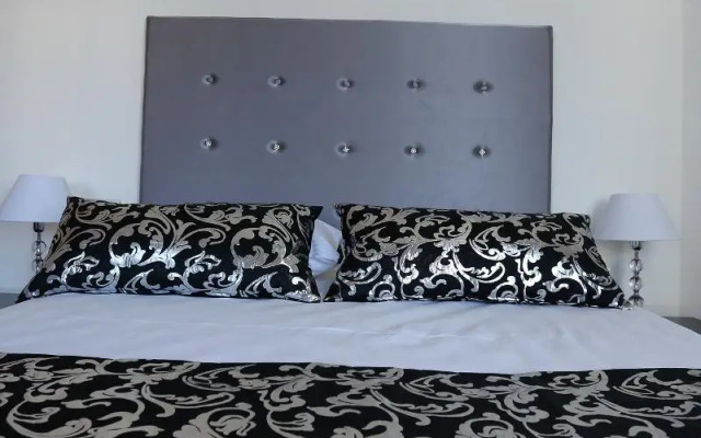 Starlight Luxury Rooms