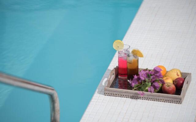 Hacienda La Dehesa (Only Adults)