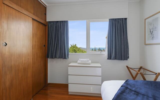 Dazzling Mairangi Bay Retreat Sea Views
