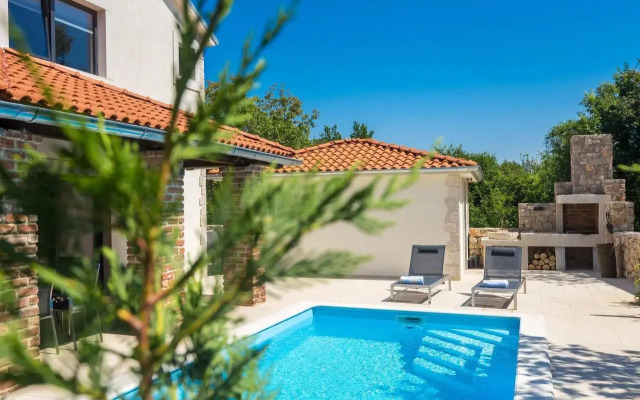 Holiday House Rasopasno Ii