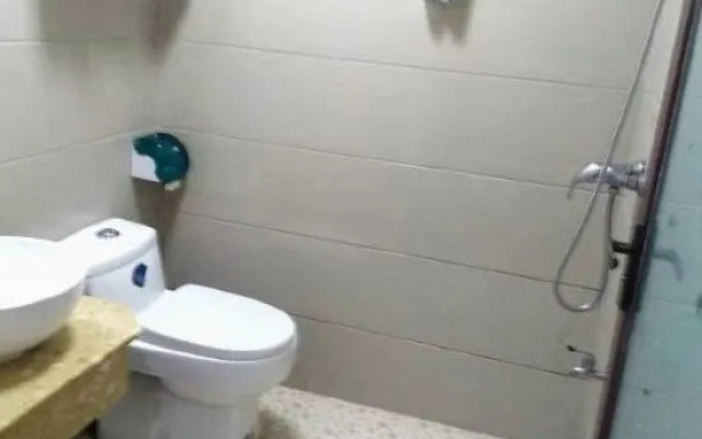 Longyan Wuzhou Hotel