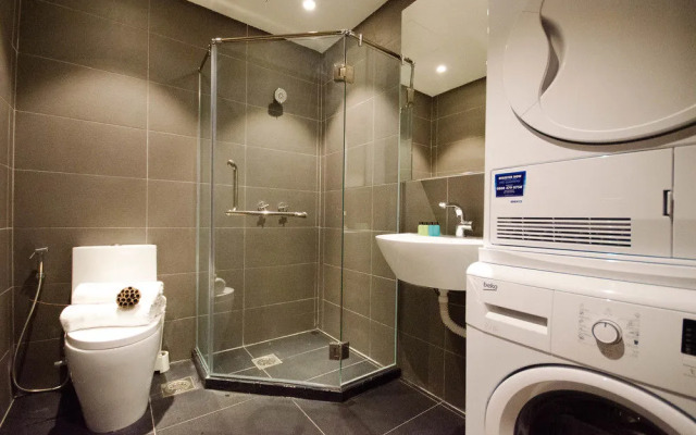 Placin at Crown Regency KL