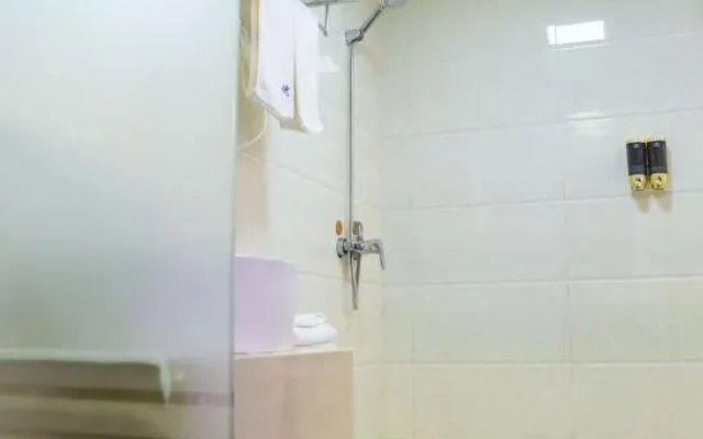 Yiyoujia Express Hotel