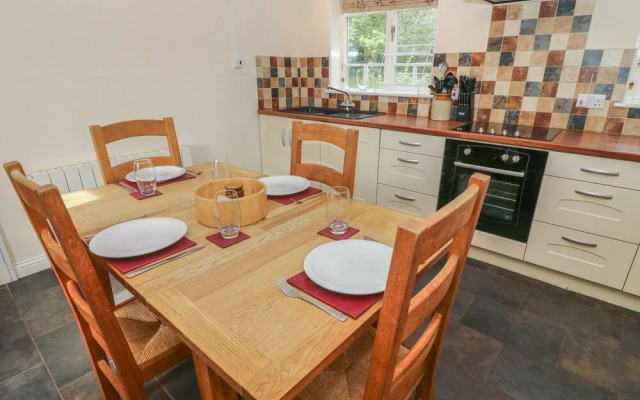 Eskholme Lodge