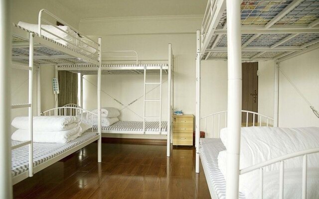 Golf Navi Home Hostel