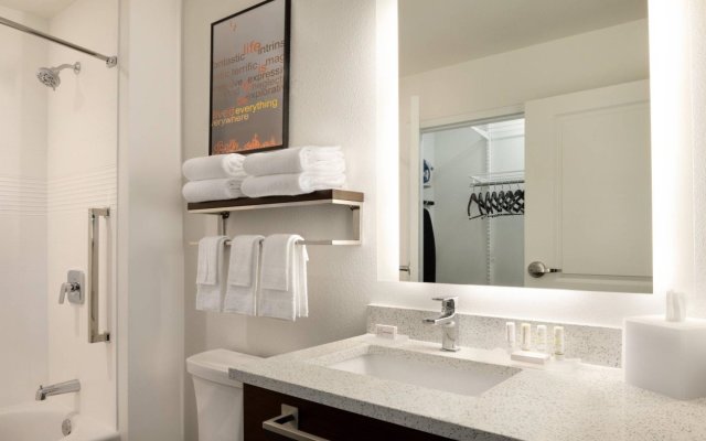 TownePlace Suites by Marriott Milwaukee Grafton