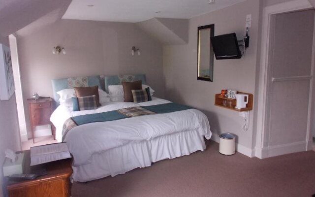Fascadail House Bed  Breakfast