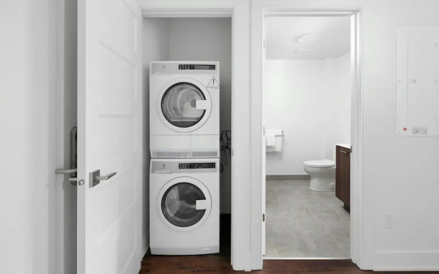 Sonder by Marriott Bonvoy Gare Saint Denis Apartments Downtown