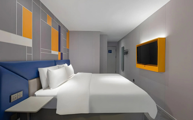 7Days Inn Hotel (Wuhan University Guangbutun Subway Station)