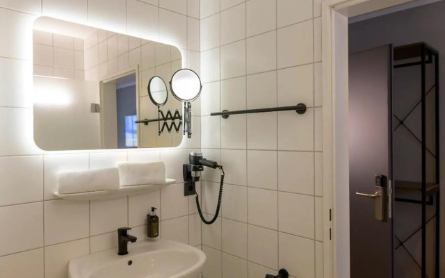 Nikii City Hotel