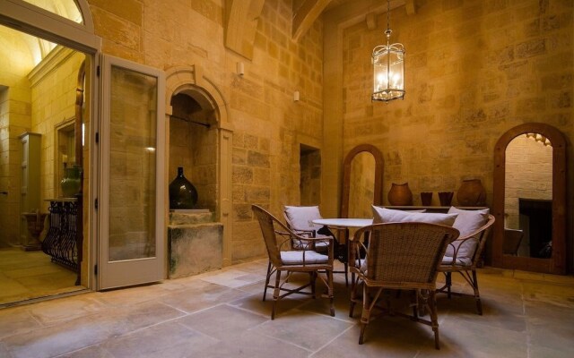 Palazzino Birgu Host Family Bed and Breakfast